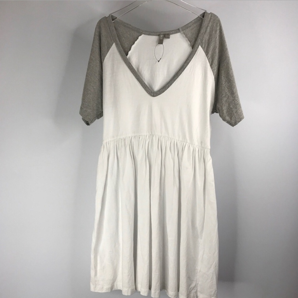 ASOS Casual White Grey V Neck  T-shirt Dress New